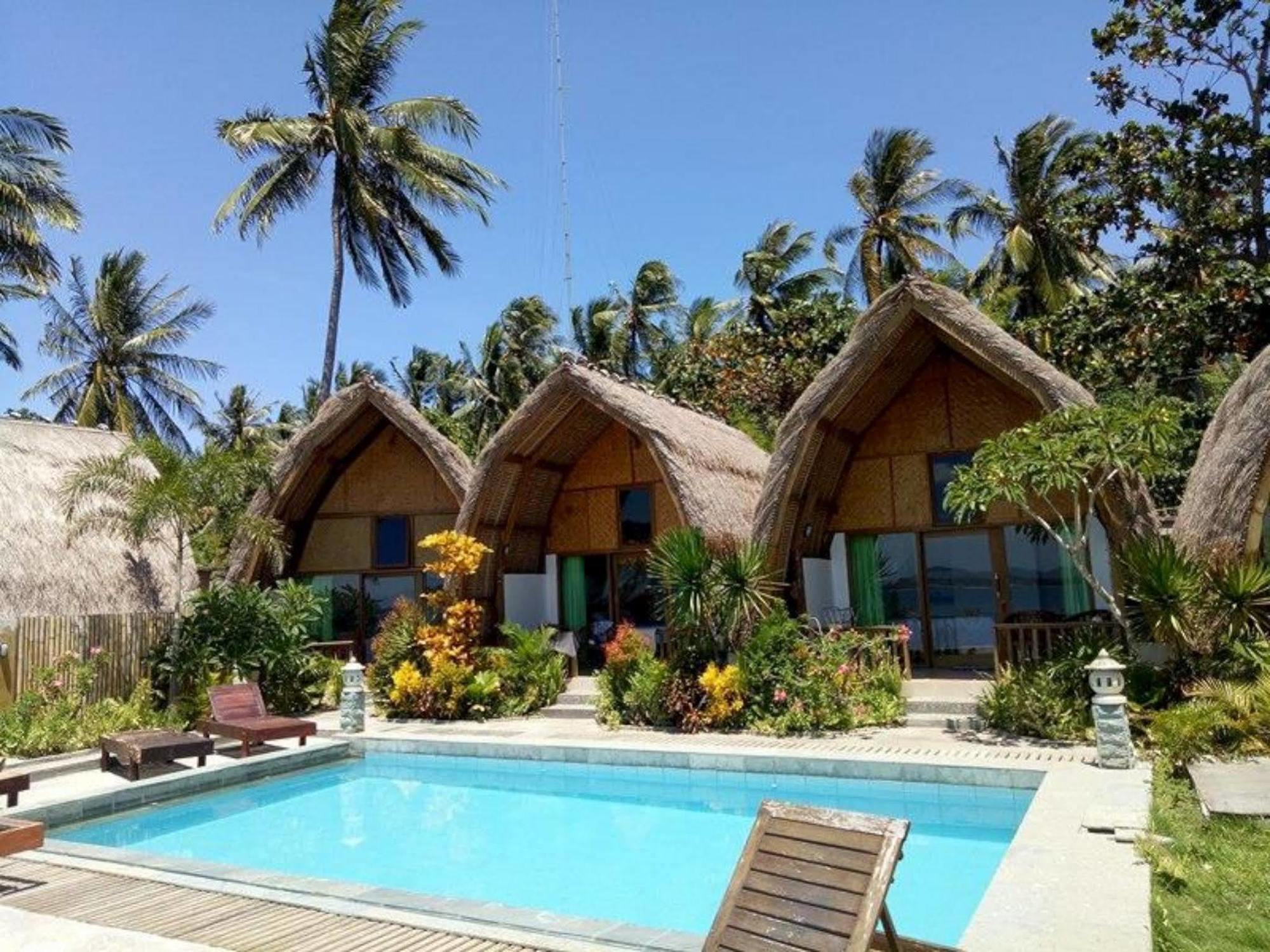 Krisna Bungalows And Restaurant Sekotong Exterior photo